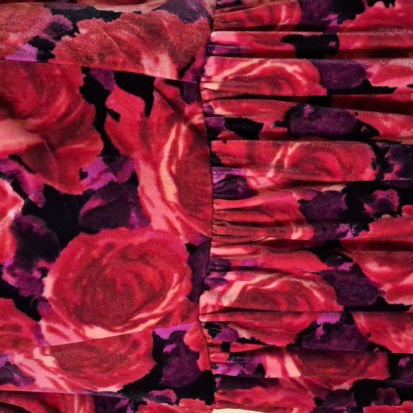 Dress - Picture 4 of 5